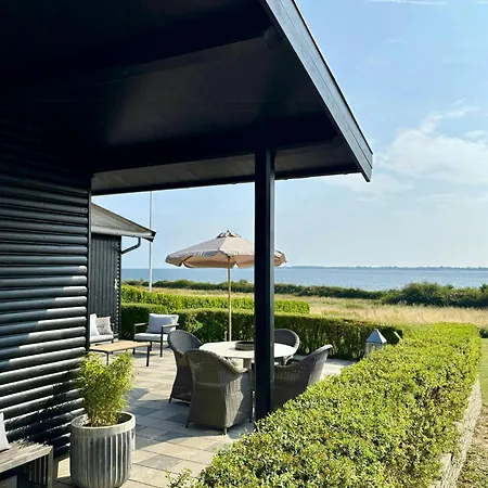 Overlooking South Funen Archipelago Hébergement de vacances Bøjden